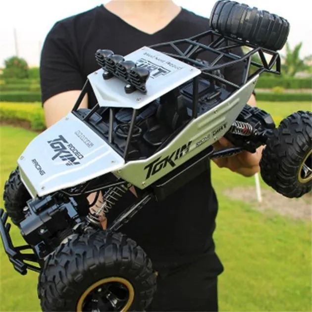 Dragon 2.4Ghz Remote Control 4WD Monster Truck