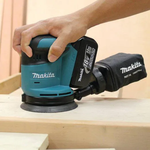 Makita XOB01Z 18-Volt 1/8-Inch Lithium-Ion Cordless Orbit Sander, - Bare Tool